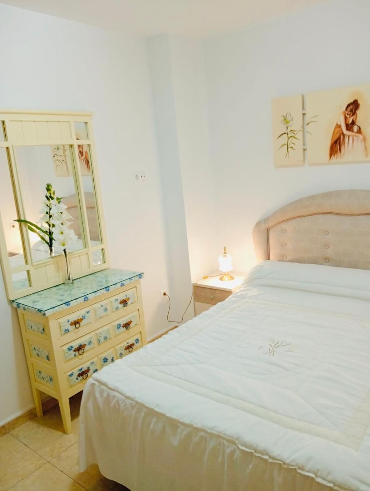 Apartamentos San Anton 比利亚罗夫莱多 外观 照片